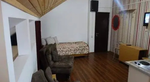 Iridahostel, Забронировать Отель Тбилиси Регион Тбилиси, рядом с Тбилисский театр оперы и балета