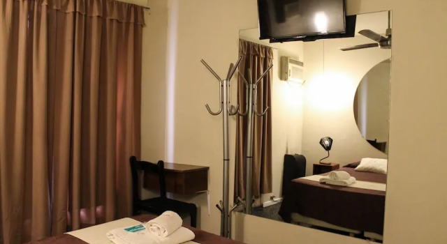 Двухместный номер Economy Casi Guemes Hotel