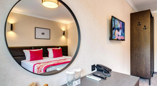 Hotel Kiparis Alfa, Book Hotel Hoteller i Rhodope Mountains med pool, Swimmingpool