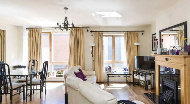 Symphony House Adelaide Road #stayindublincity, Забронировать Отель Дублин Каунти Дублин, рядом с Городская усадьба Пауэрскортов
