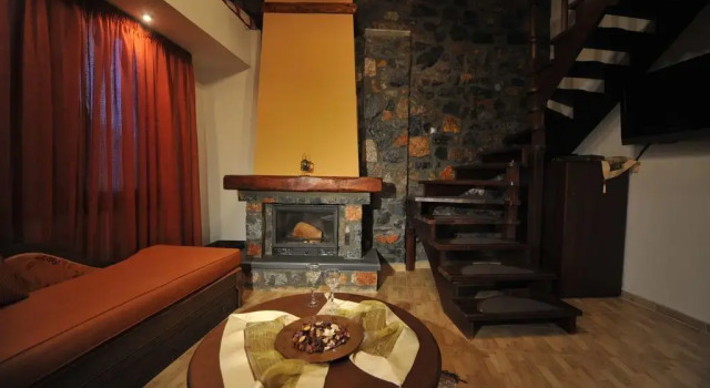 Arolithos-Kaimaktsalan, Book Hotel Hotels in Aghios Athanasios with Breakfast, Breakfasts