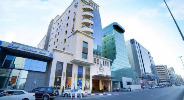 Raviz Center Point Hotel