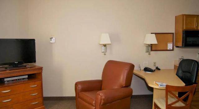 Студия люкс Candlewood Suites Elkhart by IHG