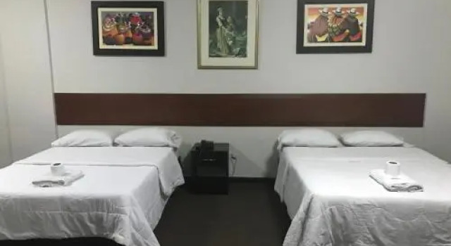 Hotel Oscars, Varaa Hotelli Hotellit Provincia de Lima pysäköinnillä, Pysäköinti
