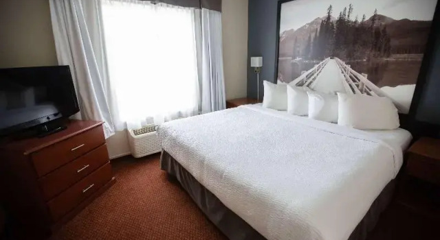 Люкс Super 8 by Wyndham Whitecourt