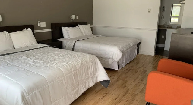 Семейный номер Standard с 2 комнатами Harbourview Inn, SureStay Collection by Best Western