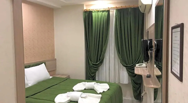 Номер Standard Kaya Madrid Hotel