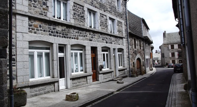 Chambres d'hôtes La Fontaine, Book Hotel Espalion Aveyron