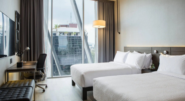 Четырёхместный номер Standard AC Hotel by Marriott Guadalajara Mexico