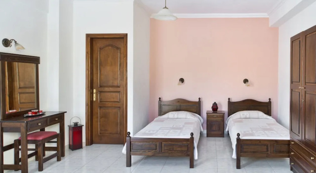 Anemone Luxury Suites, Забронировать Вилла Тира Santorini Caldera, рядом с Музей досторического города Тира