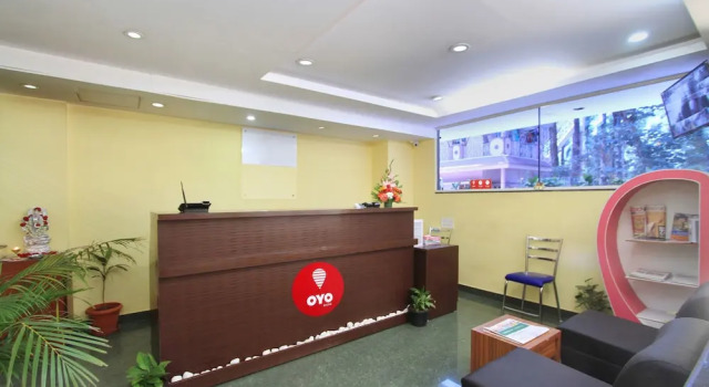 OYO 9653 Ample Premium Suites, Rezervovat Hotel Hotely v Bangalore s parkováním, Parkování