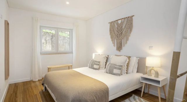 Chic & Stylish Retreat In Estoril'S Finest Location, Забронировать Апартаменты/квартира Апартаменты Эшторил, рядом с National Hotel School, Апартаменты/квартира