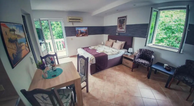 Апартаменты c 1 комнатой с балконом и с частичным видом на море Apartments Villa PM