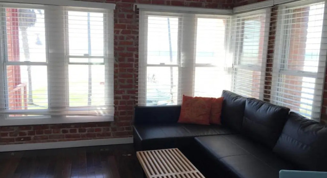 Studio Suite oceanfront Venice Breeze Suites