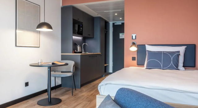 Номер Standard с видом на город The Base Munich