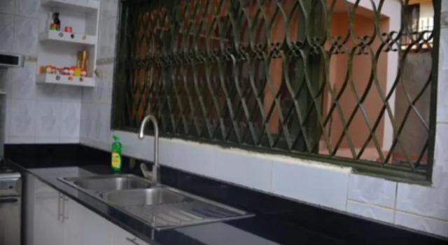 Nile Estates Villa Kiwatule, Reserva ahora Villa Cabañas en Kampala, Cabaña