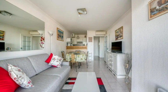 IMMOGROOM - Sea view - Swimming Pool - Terrace, Забронировать Апартаменты/квартира Отели Канн с бассейном, рядом с Le Croisette Casino Barriere de Cannes, Бассейн