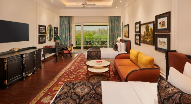 Номер Standard с балконом и с видом на горы MAYFAIR Tea Resort