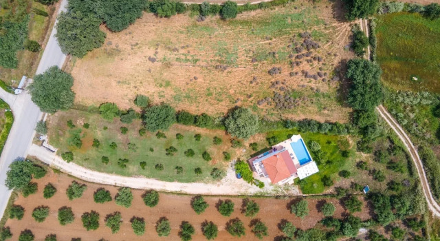 Вилла Kournas-sleeps8-parking-garden-pool-petfriendly