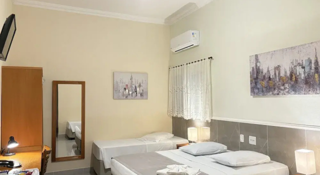 Четырёхместный номер Standard Hotel Casa Grande Orlândia SP