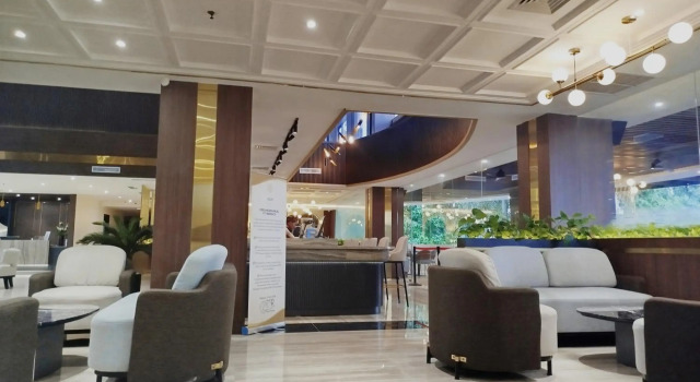 The Sun Hotel Sidoarjo, Book Hotel 3-Star Hotels in Sidoarjo, 3*