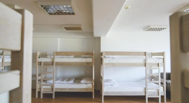 Кровать в общем номере Hostel Omnibus