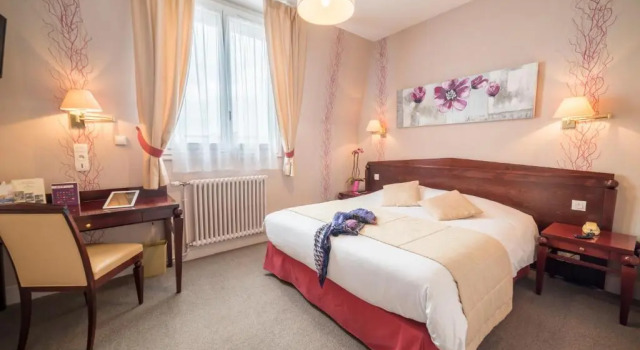 Двухместный номер Superior The Originals Boutique, Hôtel Normandie, Auxerre
