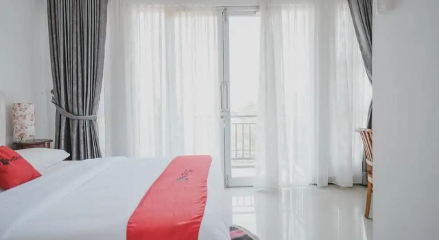 Puri Kesumayudha by RedDoorz, Prenota Hotel Bandar Lampung Sumatra