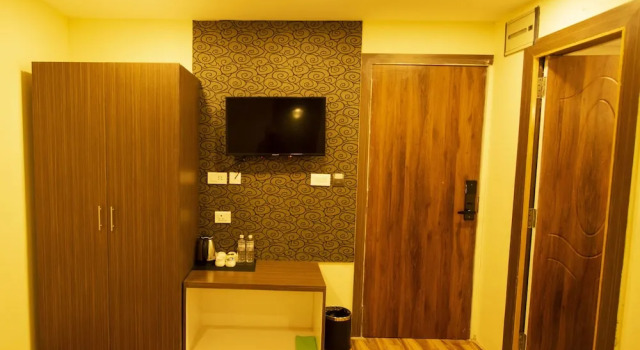 Hotel Rudra View & Spa