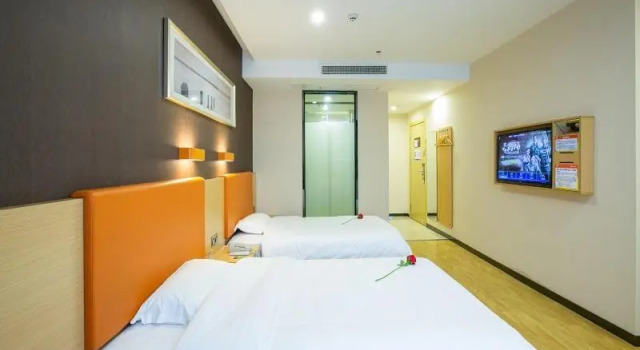 7Days Premium Chongqing West Station Branch, Prenota Hotel Jiu Longpo 