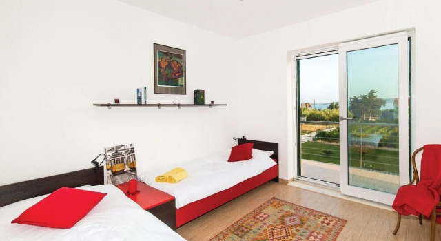 Stunning Home in Kastel Stafilic With Wifi and 3 Bedrooms
