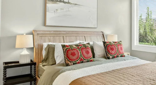 Meadowsweet Farm by WanderLodges, Buchen Sie Bauernhof Talent Applegate Valley