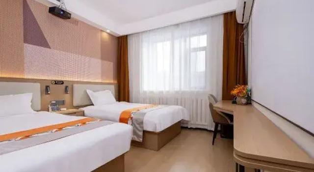 Yayue Hotel (Shihezi Xingfu Road Pedestrian Street), Prenota Hotel Hotel a Xinjiang con parcheggio, Parcheggio