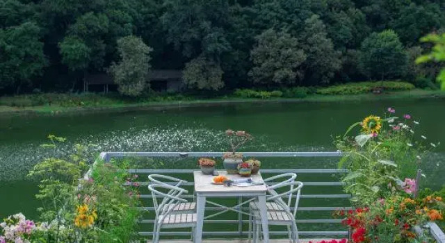 Tengchong Suxin Little Garden Inn（Airport Pick-up), Rezervasyon Otel Tengchong Yunnan