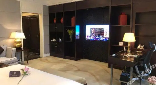 Номер Executive Noah's Ark Hotel