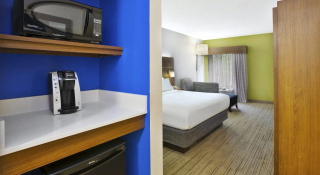 Двухместный номер Standard Holiday Inn Express & Suites Milford by IHG