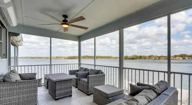 Коттедж Waterfront Gem: Crystal River Family Home