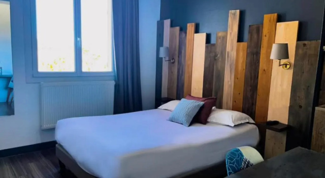 Двухместный номер Standard LOGIS HOTEL & RESTAURANT LETAPE Bouc Bel Air - Gardanne