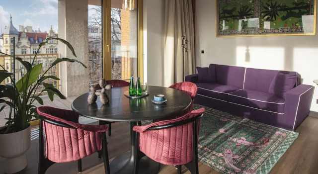 Люкс с балконом и с видом на реку Boulevard Drobnera - ApartHotel Premium z widokiem na Odre