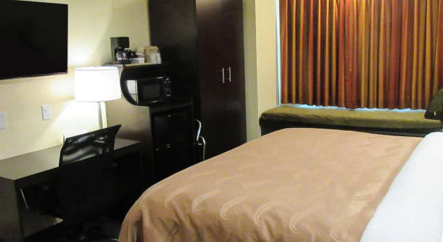 Двухместный номер Standard Quality Inn & Suites near NAS Fallon