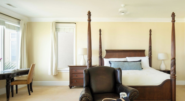 Oceanfront, Pool+hot Tub, Game Room, Views Steps to Beach Lido by Avantstay