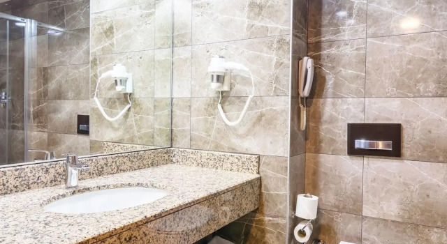 Люкс Hotel 2000 Kavaklıdere
