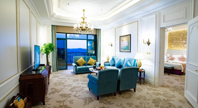 Люкс Deluxe Evergrande Hotel Nanchang