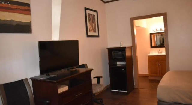Royal Inn, Prenota Locanda Oneida 