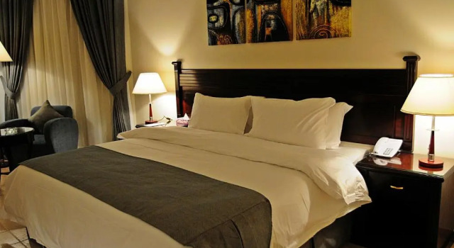 Двухместный номер Standard Executives Hotel - Azizia