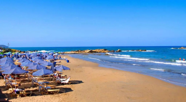 Апартаменты с 3 комнатами Sonja Beachfront Apartments
