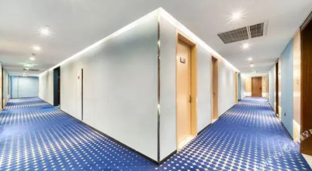 Balance Hotel Ningbo Nantang Old Street Zhousudu, Забронировать Отель Нинбо Чжэцзян, рядом с Catholic Church Ningbo Downtown