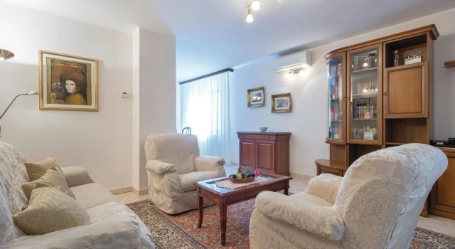 Awesome Apartment in Valbandon With 3 Bedrooms and Wifi