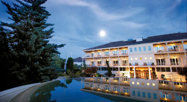 Lindner Golf & Wellness Resort Portals Nous, จอง โรงแรม Portals Nous มายอร์กา