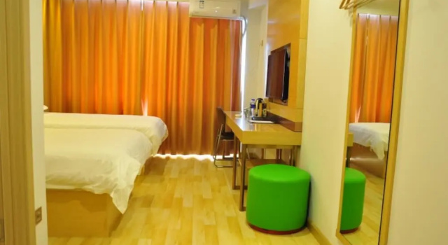 Двухместный номер Standard GreenTree Inn DaLian JinZhou District Light Industry College Express Hotel